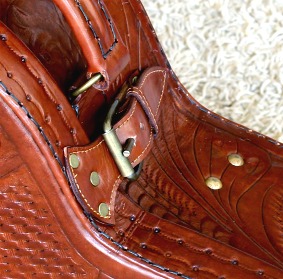 Bellucci, Leather hand embossed classical guitar case, latch