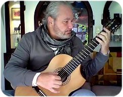classical guitarist  Renato Bellucci