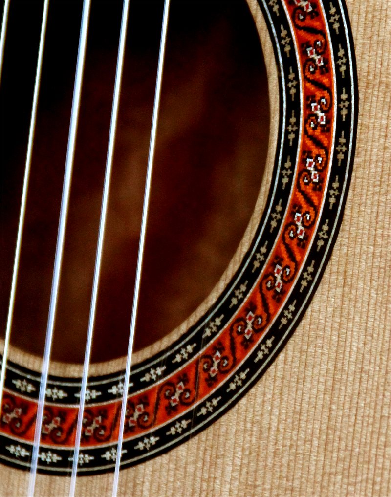 Highly figured African Rosewood B&S, Hauser braced Cedar top Concert guitar