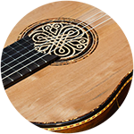 Lute Type Soundhole